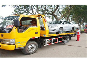 万秀附近24小时汽车拖车服务热线