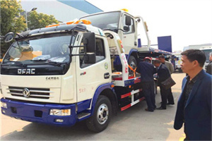 万秀汽车道路救援拖车价格